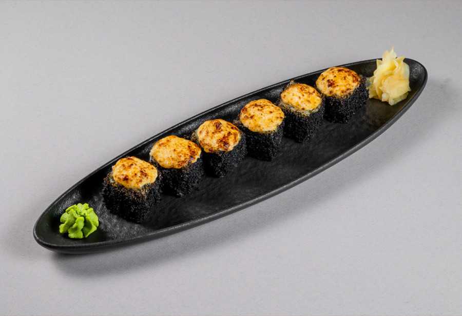 Запеченный ролл с лососем и угрем 6 шт.