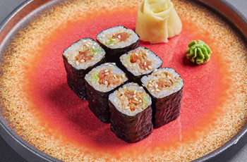 Спайси магуро маки (6 шт)